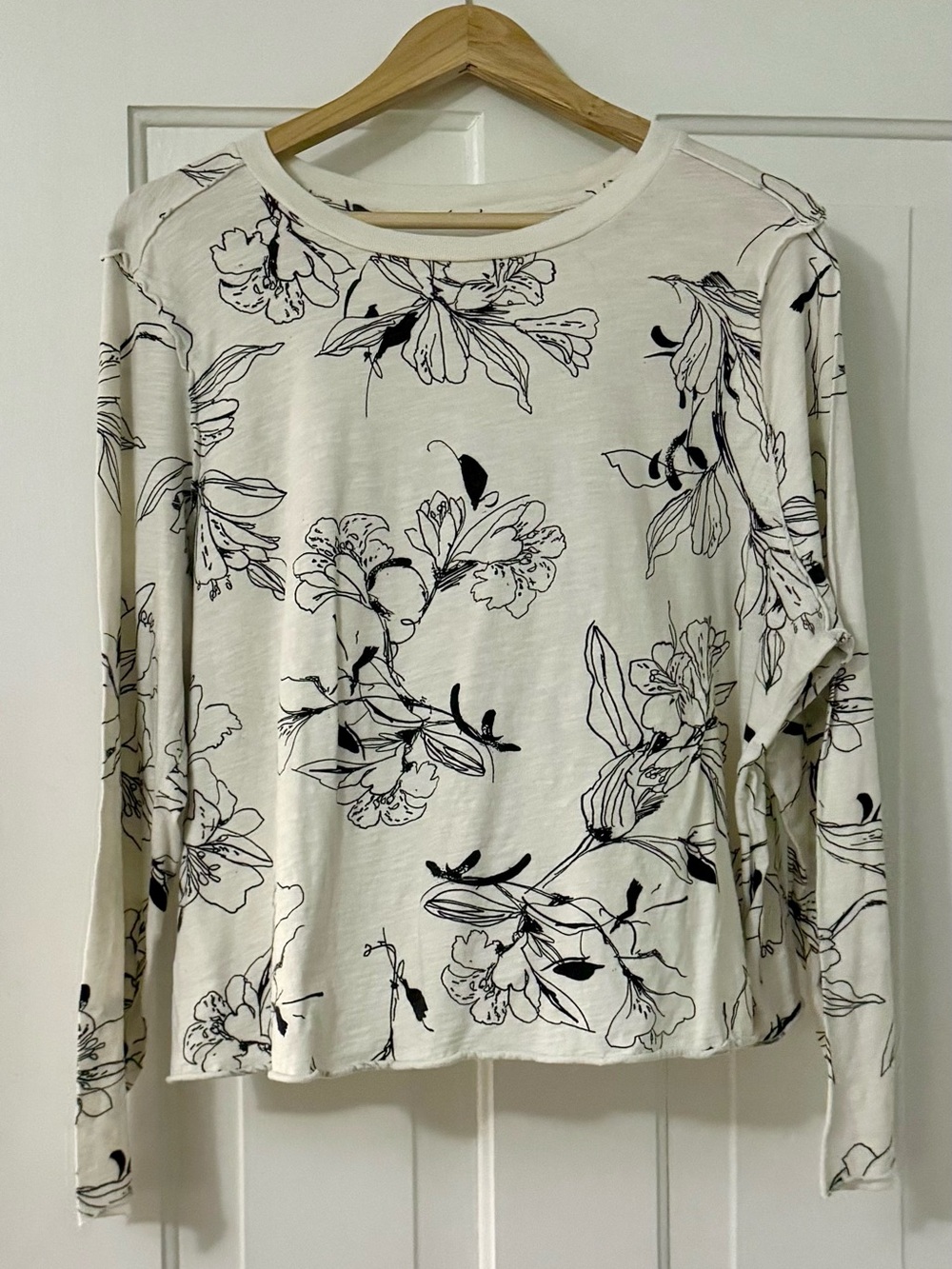 Anthropologie Cream Long-Sleeve Floral Tee